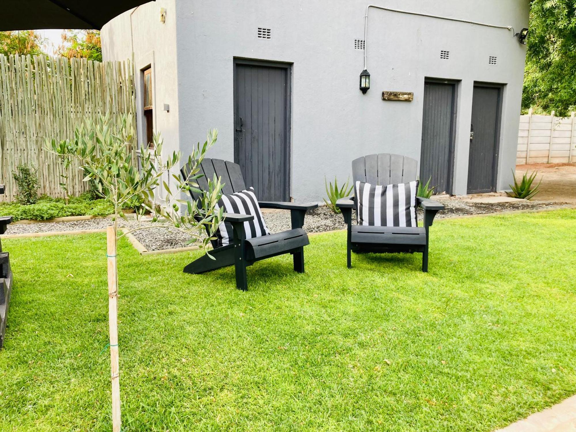 The Merino Guest House Beaufort West Exterior foto